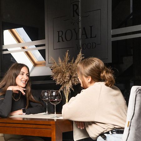 Royal Wood Hotel Rokytne  Экстерьер фото