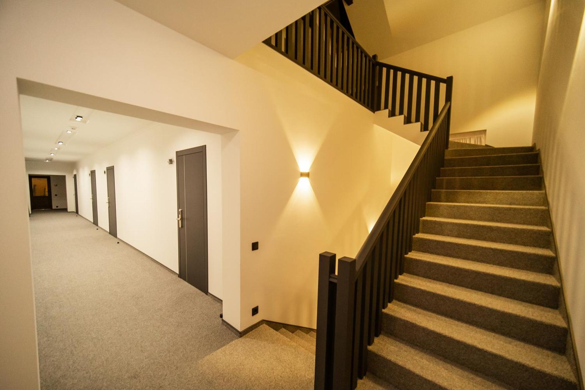 Royal Wood Hotel Rokytne  Экстерьер фото