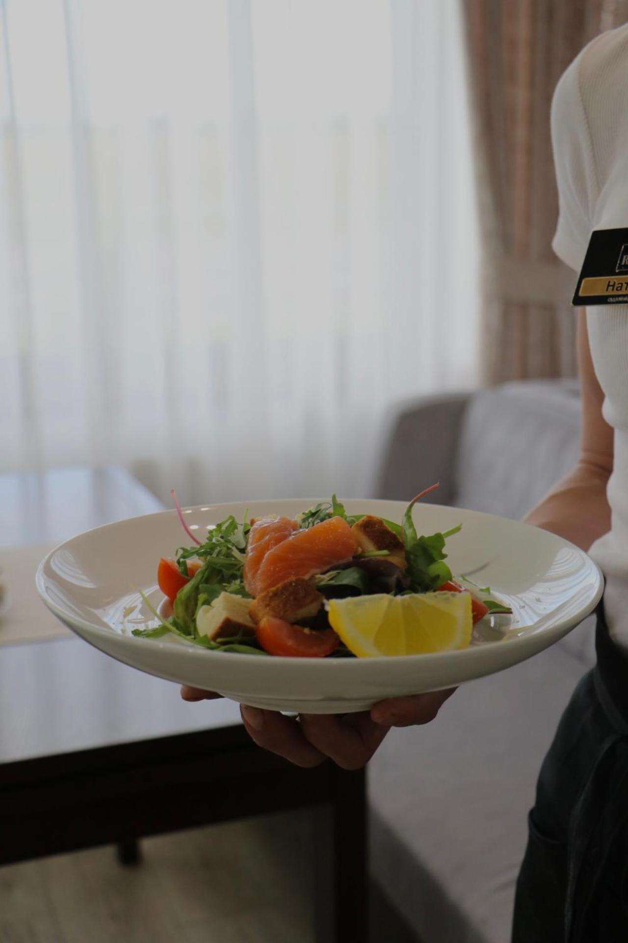 Royal Wood Hotel Rokytne  Экстерьер фото